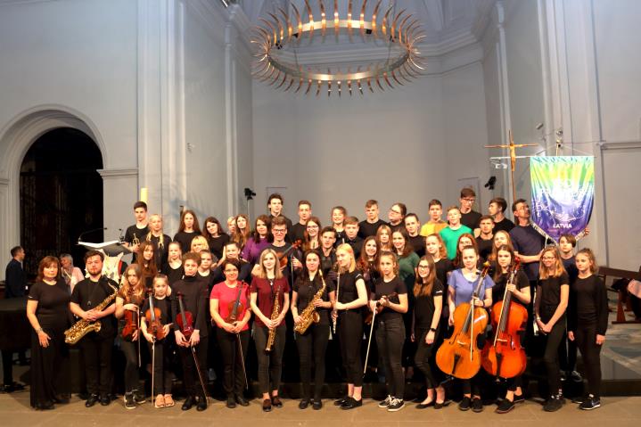 Apvienotais simfoniskais orķestris "Draugi" Starptautiskajā mūzikas festivālā, Spānijā, Kalejas pilsētā, 2019. gada aprīlī